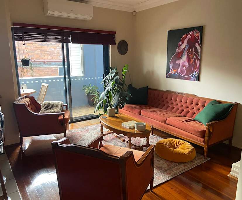 Unfurnished room in a flatshare