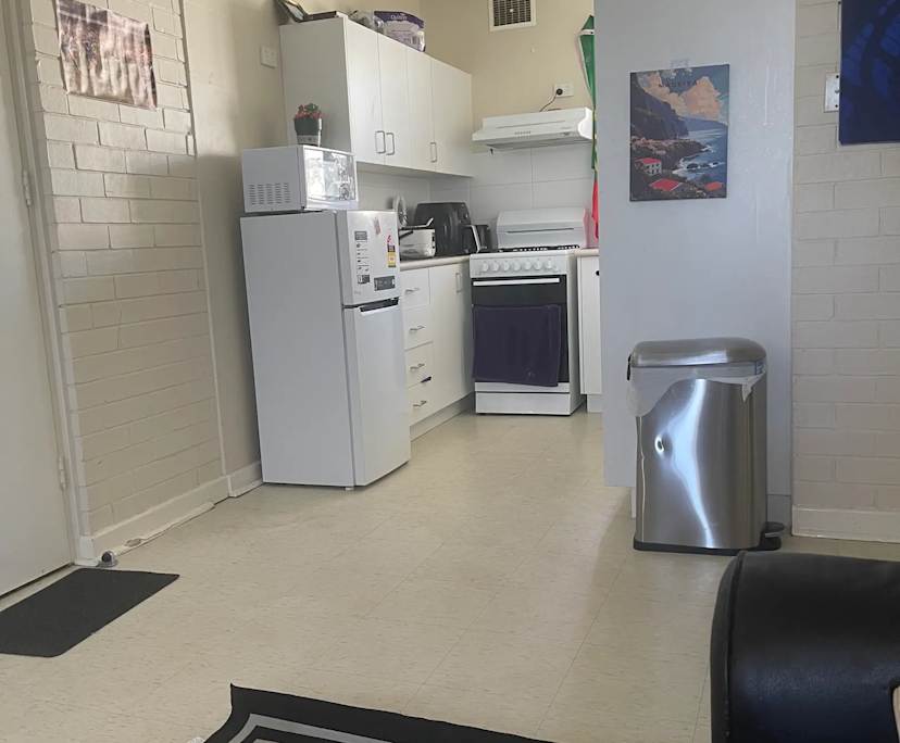 $300, Flatshare, 2 bathrooms, East Fremantle WA 6158