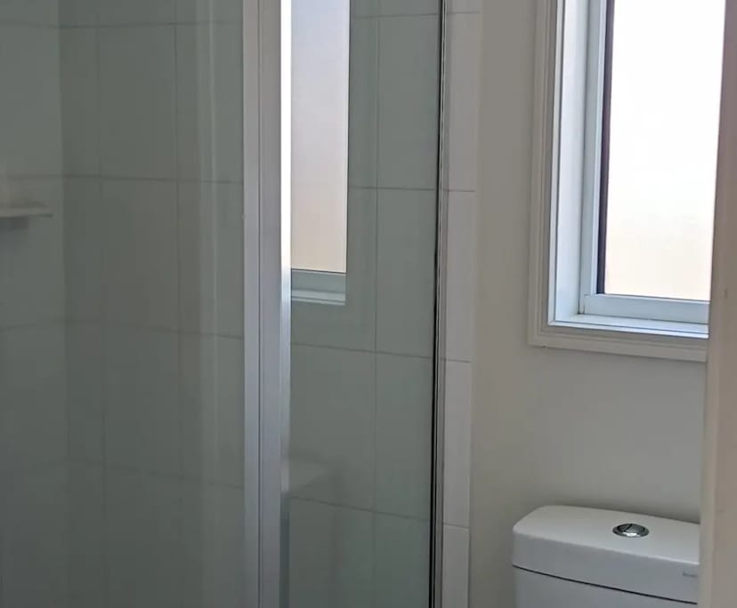 $335, Share-house, 3 bathrooms, Bray Park QLD 4500