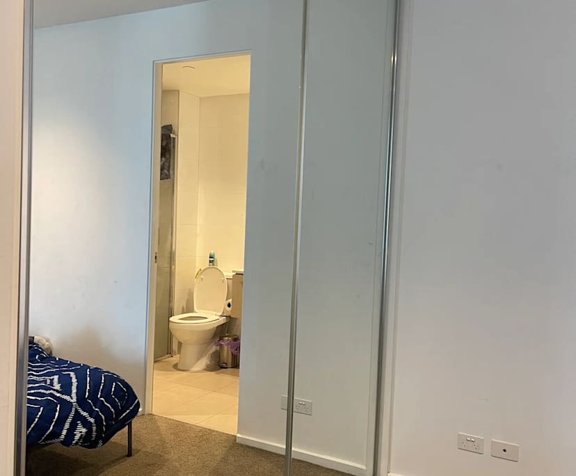 $240, Flatshare, 2 bathrooms, Melbourne VIC 3000