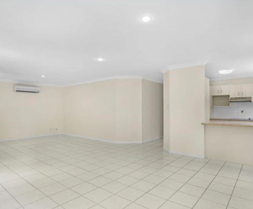 Furnished room with ensuite in a share house