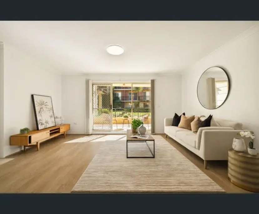 Unfurnished room with own bathroom