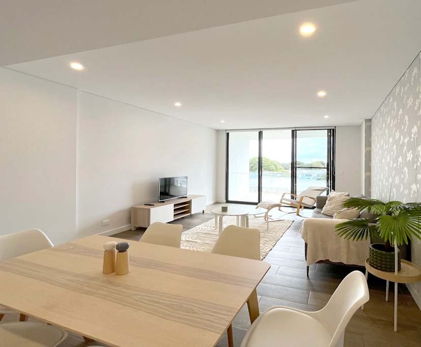 $1,630, Whole-property, 3 bathrooms, Rosebery NSW 2018