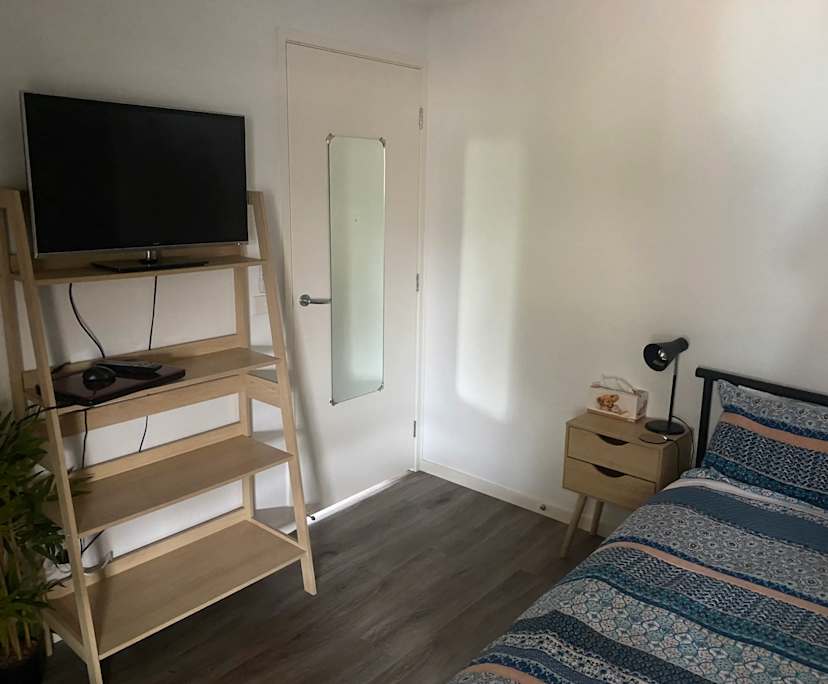 Furnished room with own bathroom