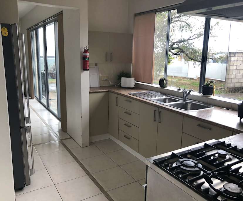$285, Flatshare, 4 bathrooms, Annerley QLD 4103