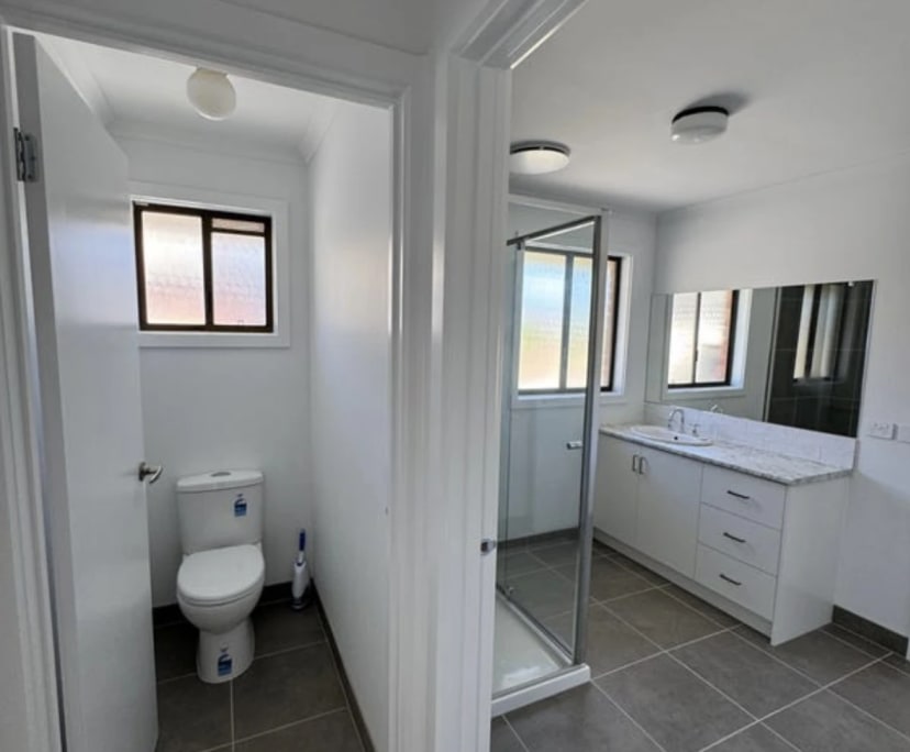 Unfurnished room with own bathroom