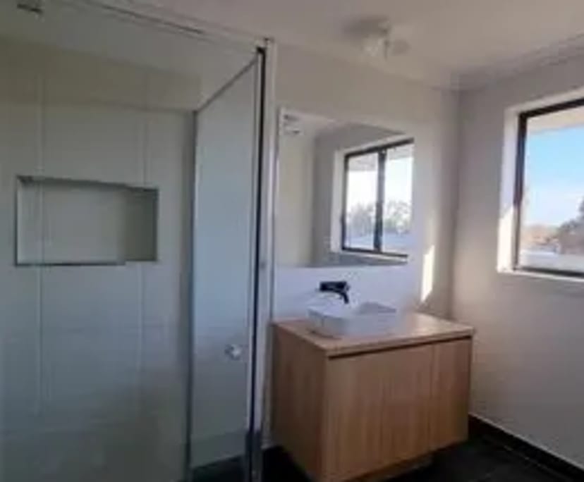 $275, Homestay, 5 bathrooms, Shepparton VIC 3630