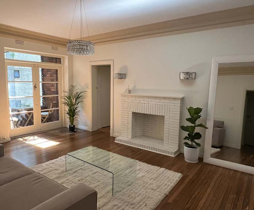 Unfurnished room in a flatshare