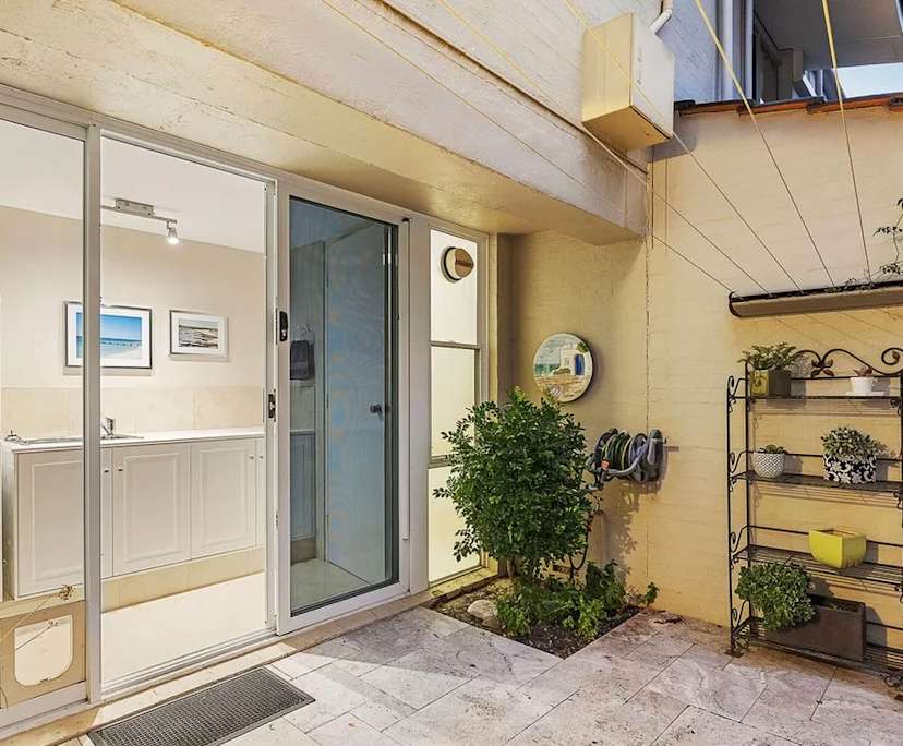 $450, Share-house, 3 bathrooms, Nedlands WA 6009