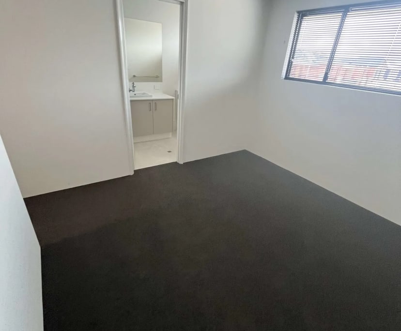 $450, Share-house, 4 bathrooms, Brabham WA 6055