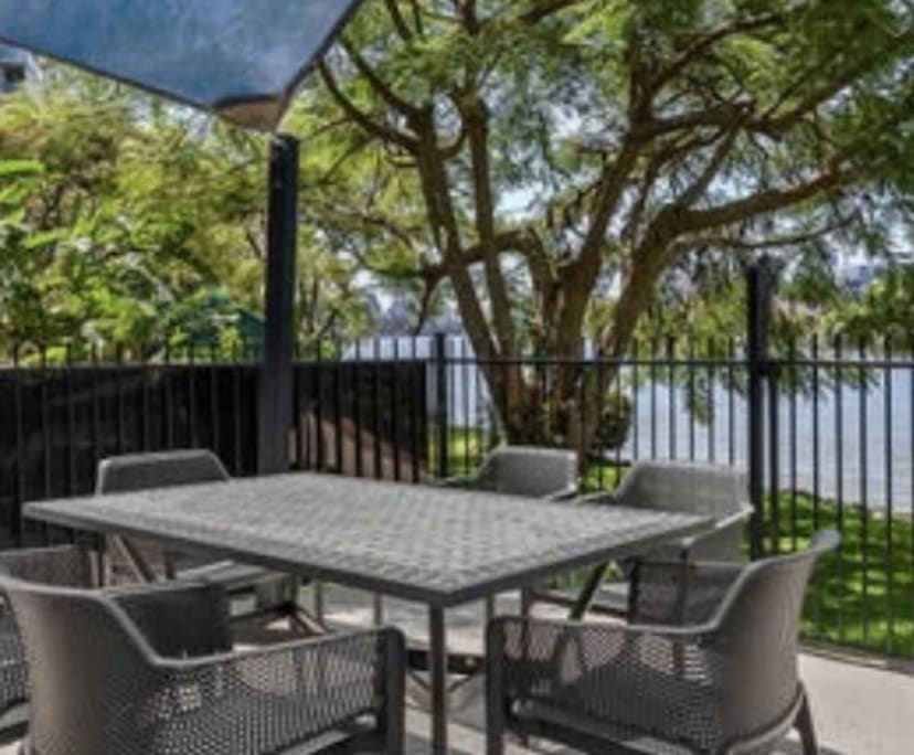 $320-390, Flatshare, 2 rooms, Toowong QLD 4066, Toowong QLD 4066