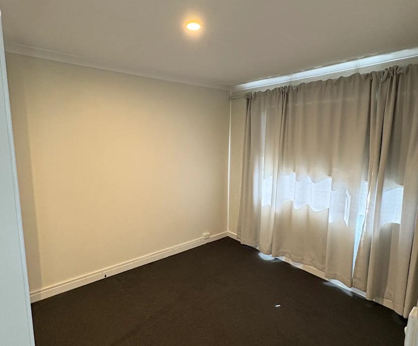 Unfurnished room in a flatshare