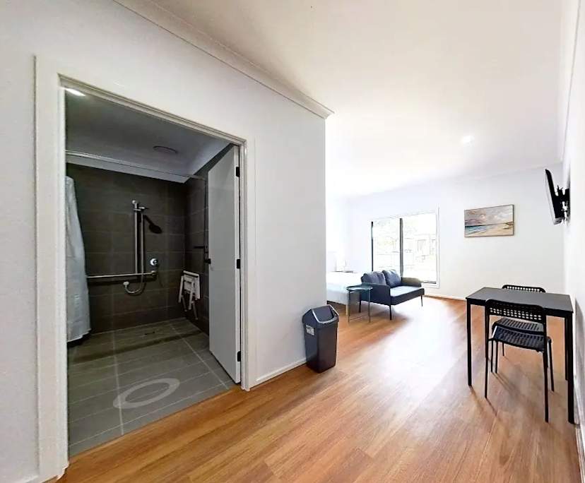 $350, Share-house, 9 rooms, Saint Albans VIC 3021, Saint Albans VIC 3021