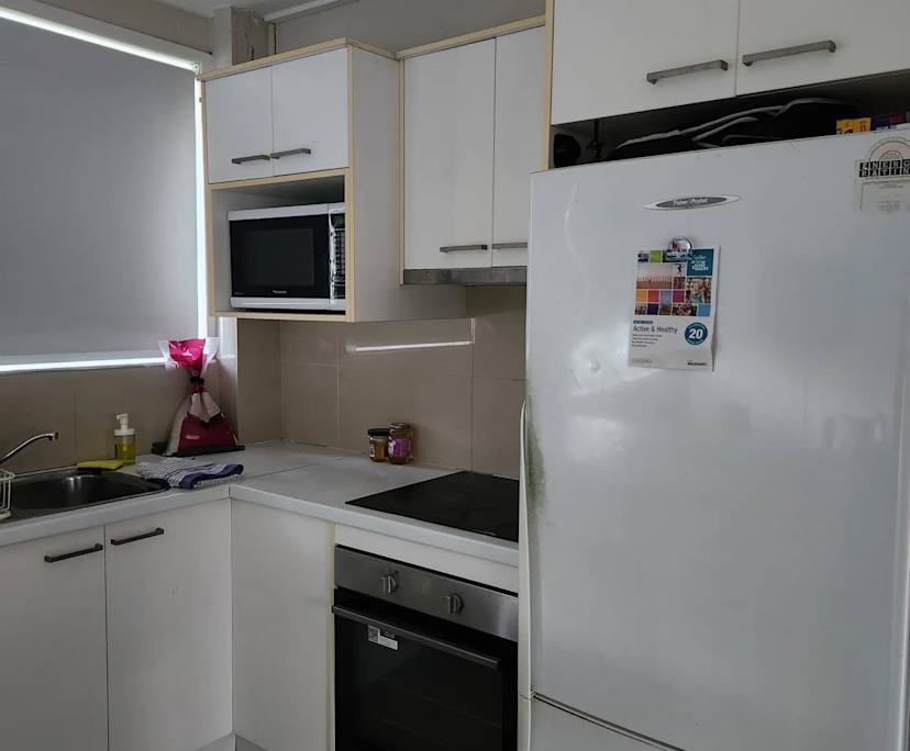$400, Flatshare, 2 bathrooms, Surfers Paradise QLD 4217