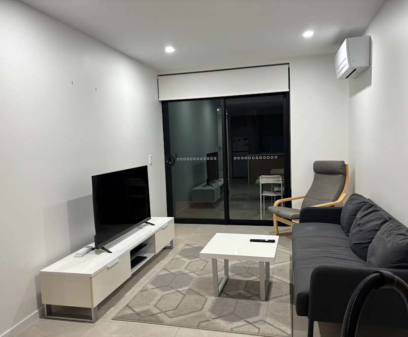 Furnished room with own bathroom