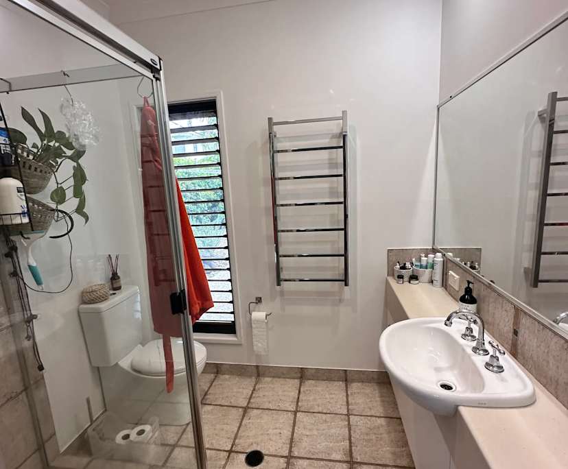 Furnished room with own bathroom