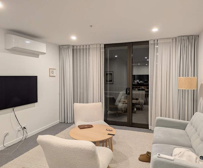 Whole property with 2 rooms for rent