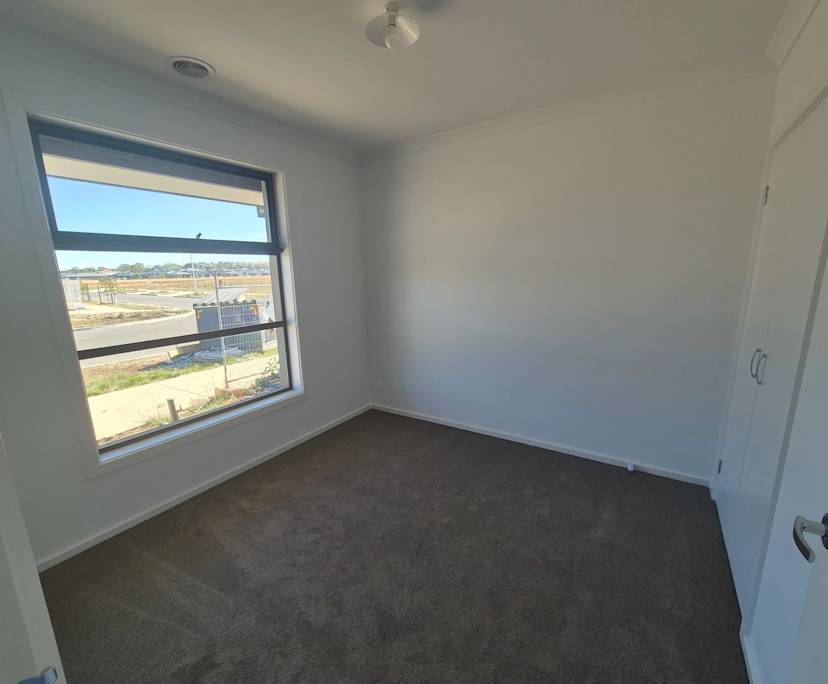 $200, Share-house, 3 bathrooms, Lara VIC 3212