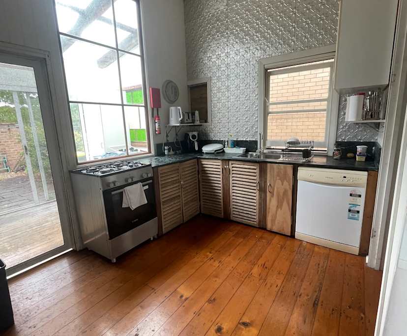 $300-325, Share-house, 2 rooms, West End QLD 4101, West End QLD 4101