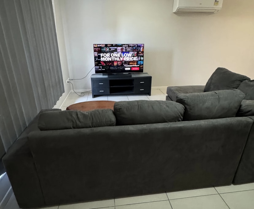 $300, Share-house, 4 bathrooms, Mount Louisa QLD 4814