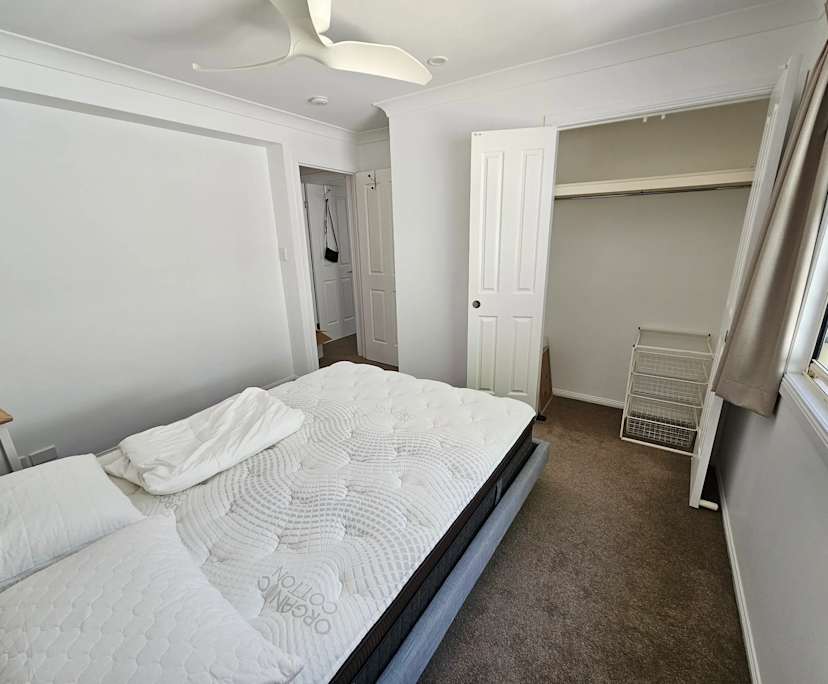 Furnished room with own bathroom