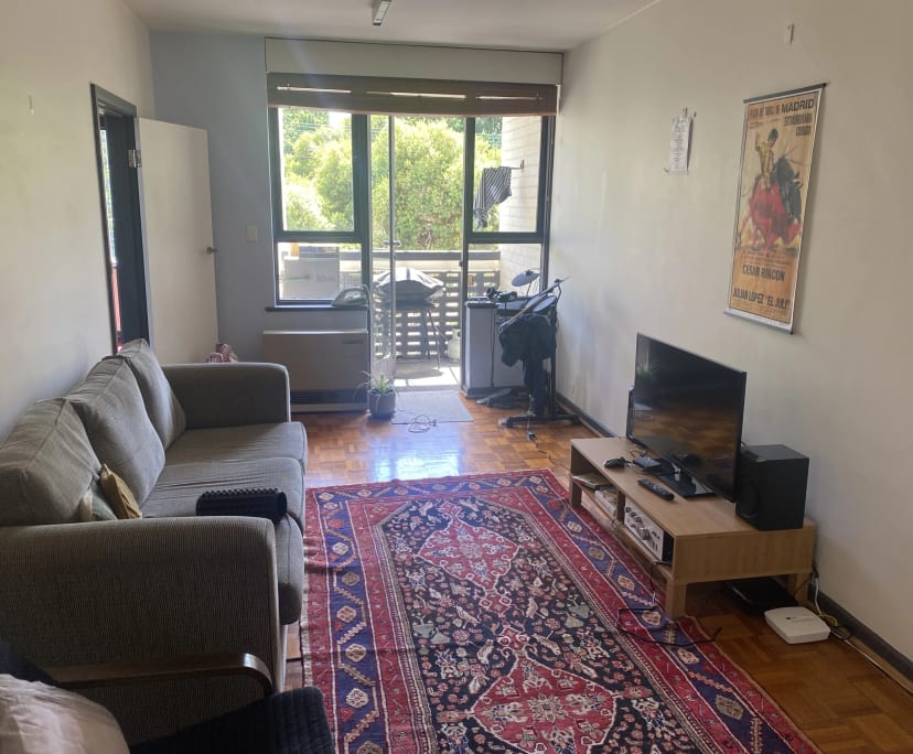 Unfurnished room in a flatshare