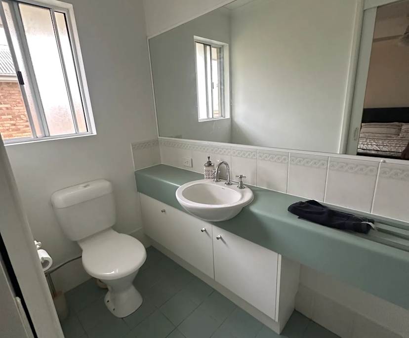 Furnished room with own bathroom