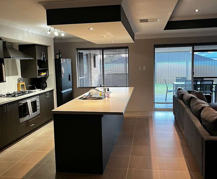 Unfurnished room in a share house