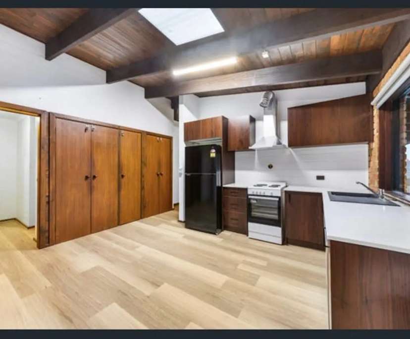 Whole property with 4 rooms for rent