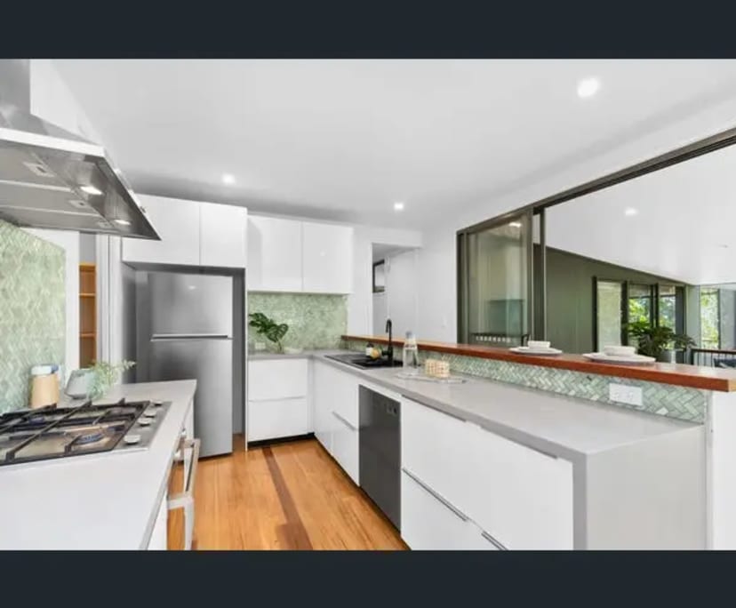 $350, Share-house, 4 bathrooms, Avalon Beach NSW 2107