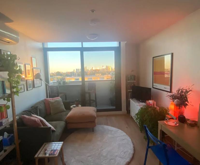 Whole property with 2 rooms for rent