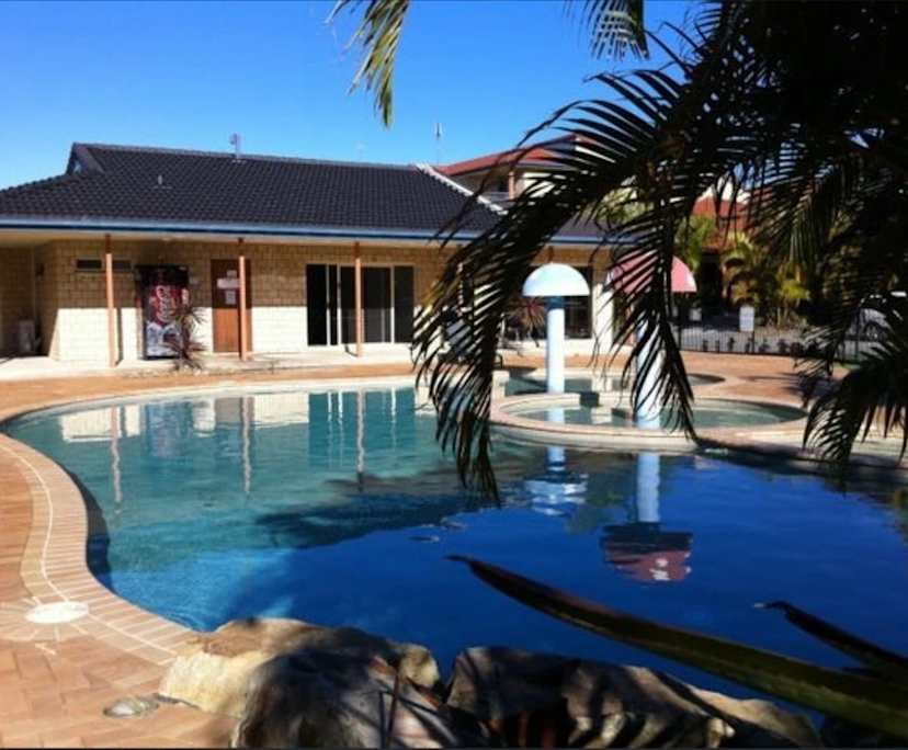 $350, Share-house, 3 bathrooms, Tweed Heads West NSW 2485