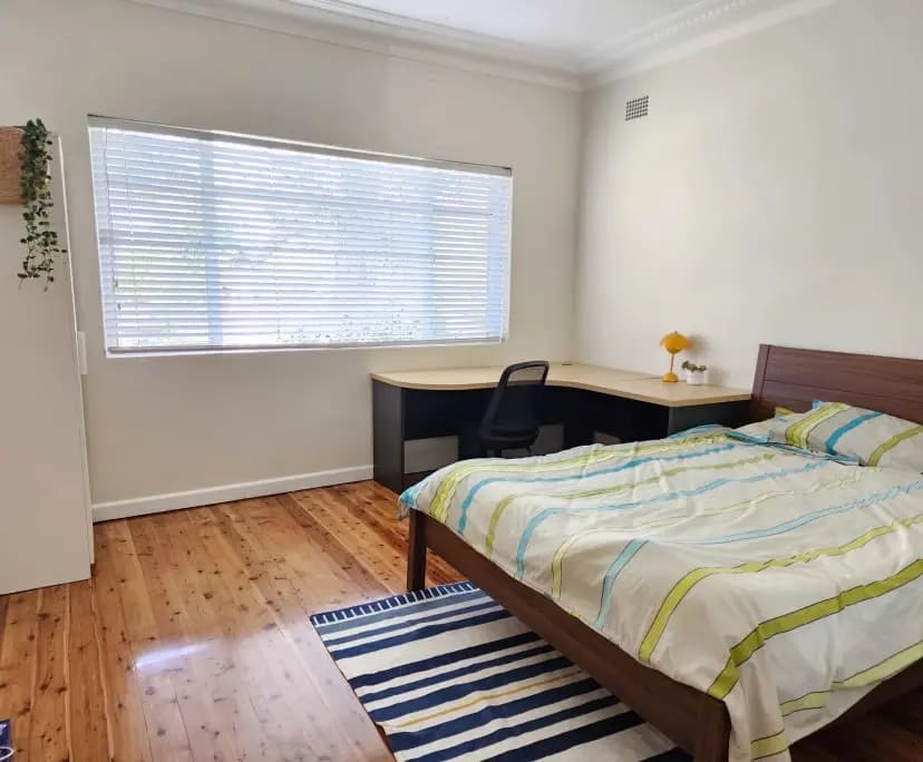 Furnished room in a share house