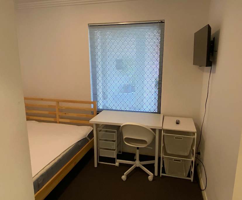 $685, Whole-property, 2 bathrooms, Balga WA 6061