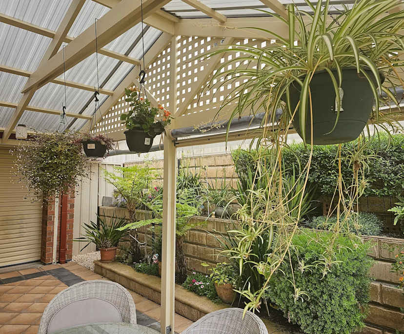 $275, Homestay, 3 bathrooms, Happy Valley SA 5159