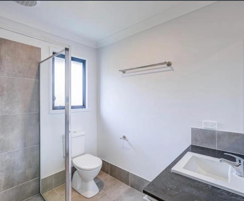 $225, Share-house, 2 bathrooms, Logan Reserve QLD 4133