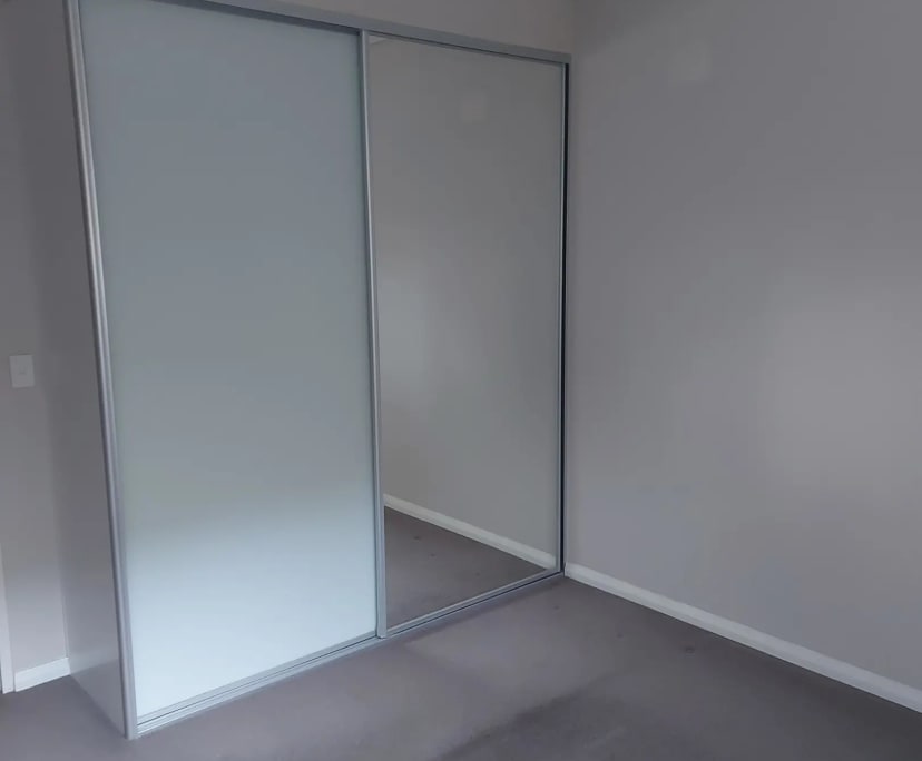 Unfurnished room in a flatshare