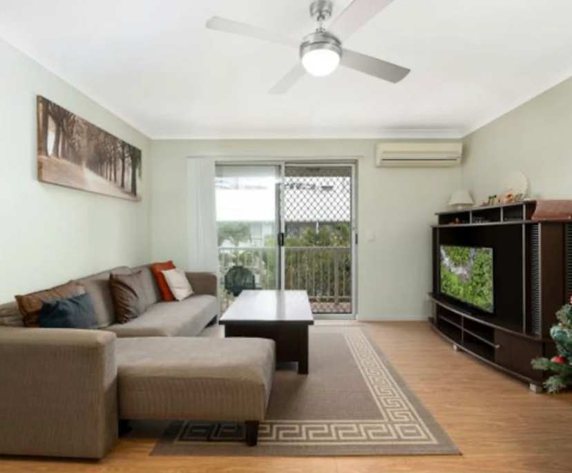Furnished room with own bathroom