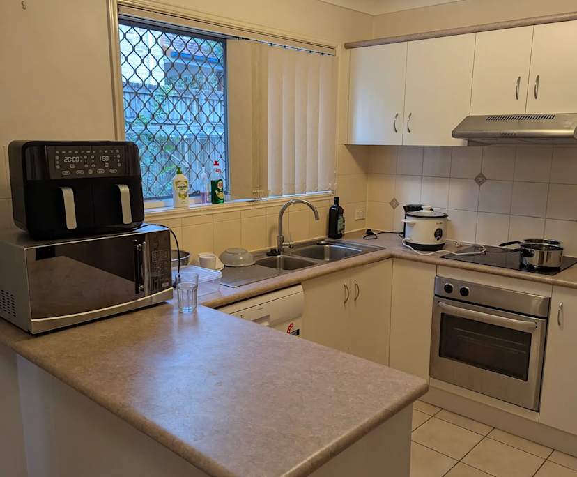 $220, Share-house, 3 bathrooms, Sunnybank QLD 4109
