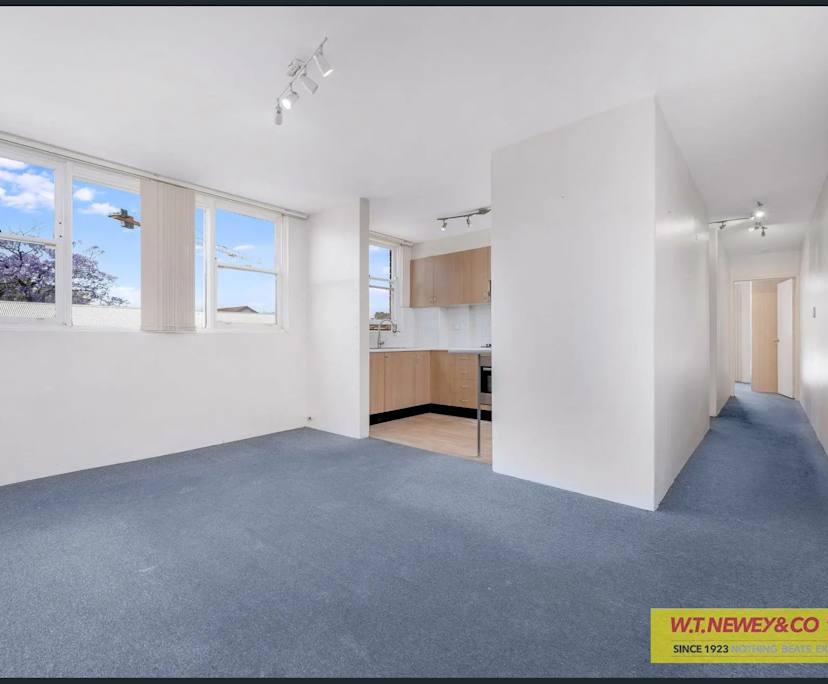 Whole property with 2 rooms for rent