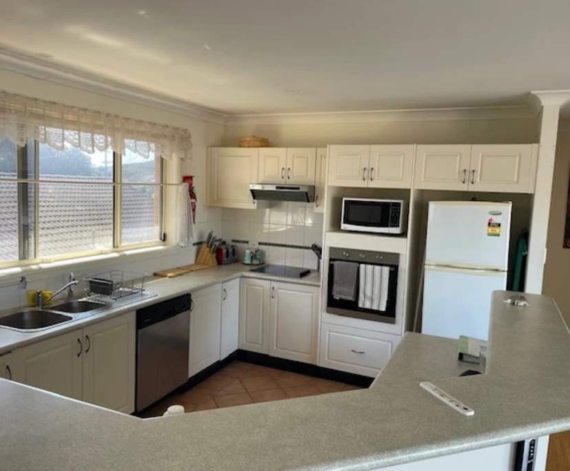 $320, Share-house, 3 bathrooms, Ettalong Beach NSW 2257