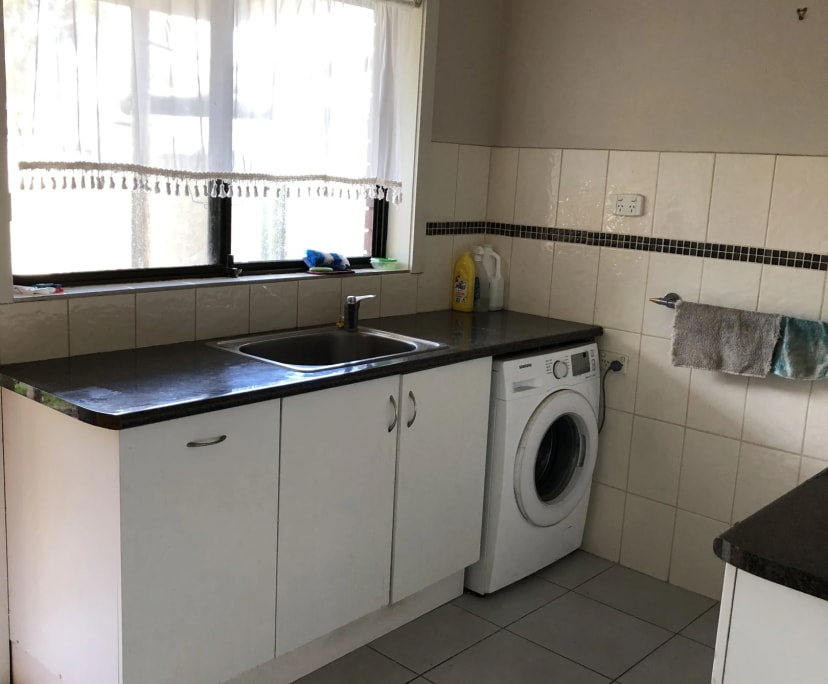 3 Rooms for Rent in Shepparton, VIC 120200, Furn...