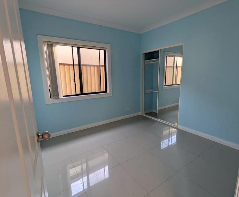 Unfurnished room in a flatshare