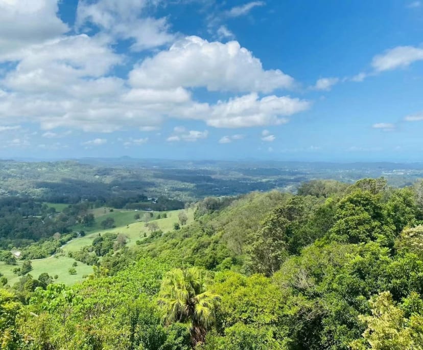 $285, Share-house, 3 bathrooms, Highland Park QLD 4211