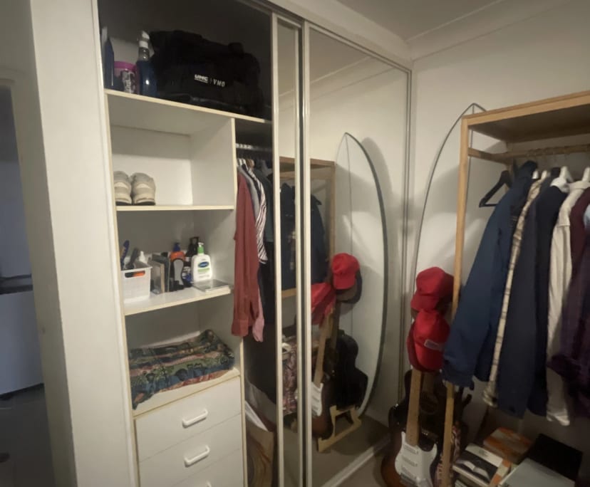 Furnished room in a flatshare