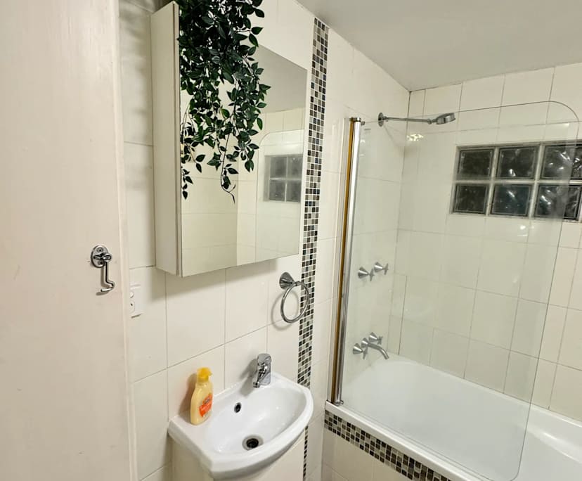 $220-260, Share-house, 4 rooms, West Pennant Hills NSW 2119, West Pennant Hills NSW 2119