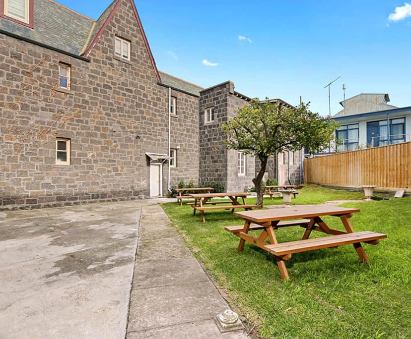 $285, Share-house, 6 bathrooms, Geelong VIC 3220