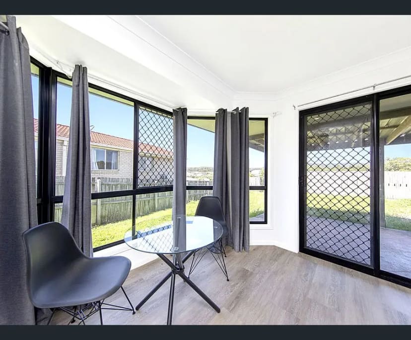 Room for Rent in Bracken Ridge, Brisbane 350, Fur...