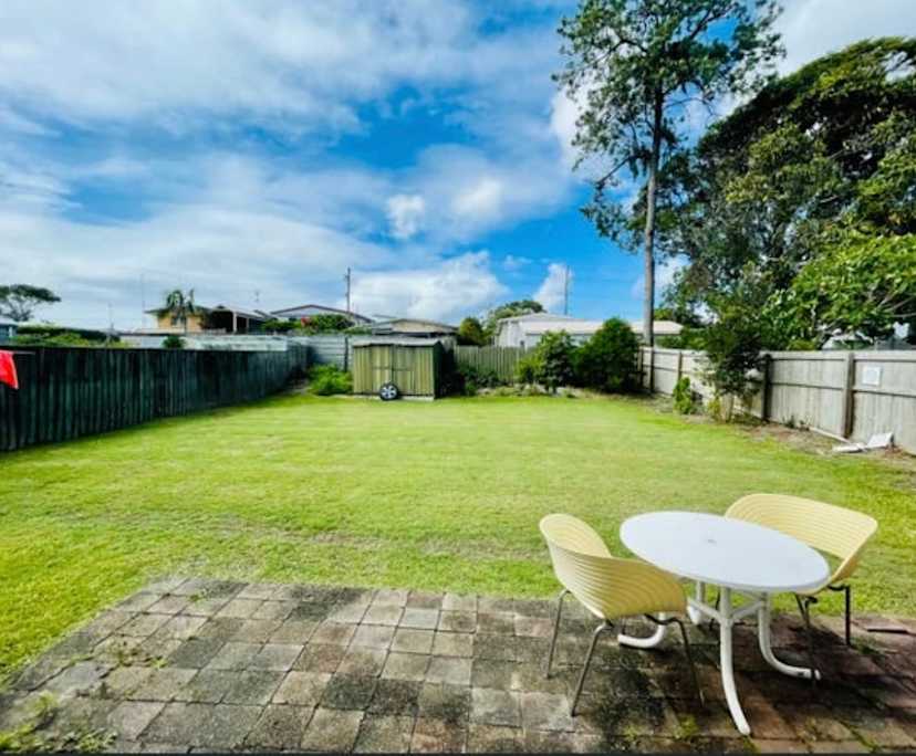 $330, Share-house, 4 bathrooms, Miami QLD 4220
