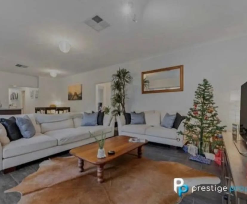 $320, Share-house, 3 bathrooms, Banksia Grove WA 6031